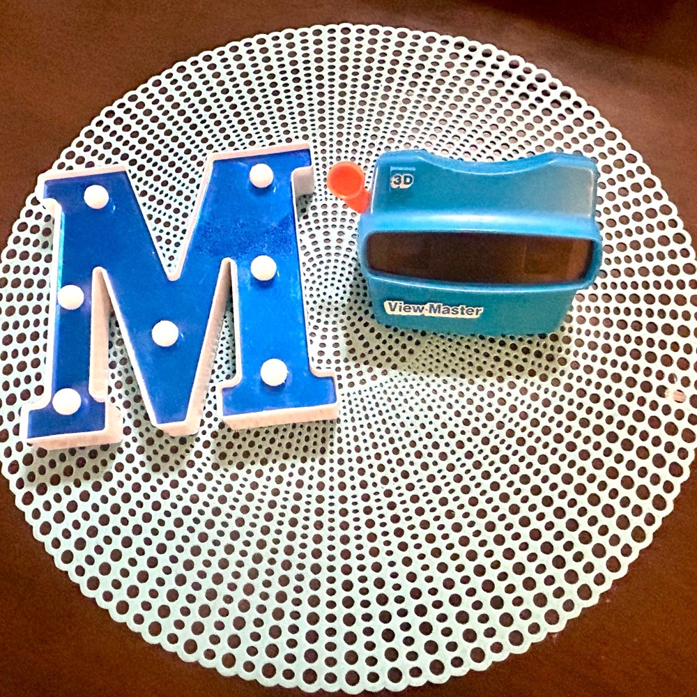 Blue Vintage Viewmaster 3D: AS IS- Untested.  No discs.